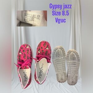 Women’s shoes